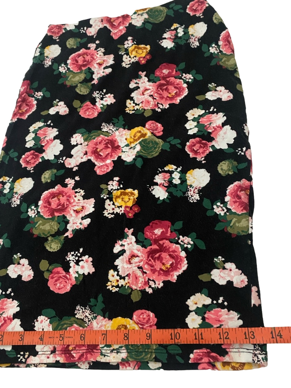 DNA couture Black Pencil Skirt with Pink & Yellow Rose Print - Picture 5 of 5